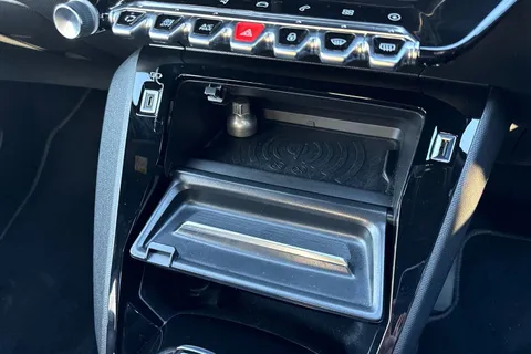 58 of 66 for PEUGEOT e-2008 50kWh GT Premium Auto 5dr