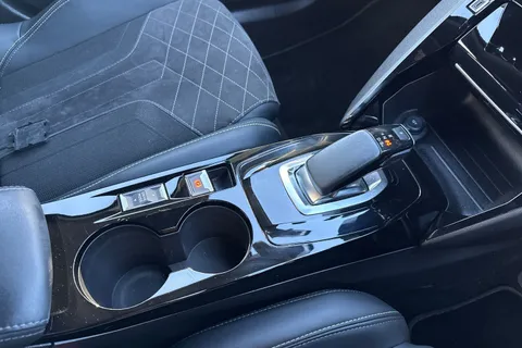 59 of 66 for PEUGEOT e-2008 50kWh GT Premium Auto 5dr