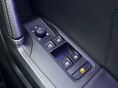 KW73CYO CUPRA Leon 2.0 TSI VZ2 5dr DSG 4Drive **PAN ROOF** Thumbnail #18