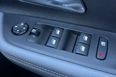 EF22ODG Vauxhall Mokka 1.2 Turbo Elite Premium Euro 6 (s/s) 5dr Thumbnail #45