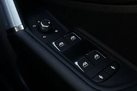 BV22NSO Audi Q2 Black Edition 30 TFSI  110 PS 6-speed Thumbnail #39