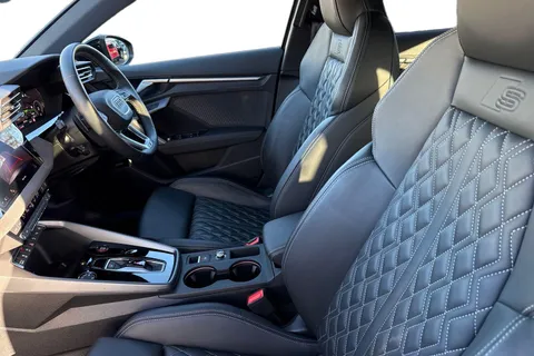 DF74UKW Audi S3 Black Edition TFSI  333 PS S tronic Thumbnail #17