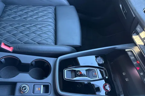 DF74UKW Audi S3 Black Edition TFSI  333 PS S tronic Thumbnail #24