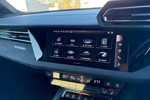 DF74UKW Audi S3 Black Edition TFSI  333 PS S tronic Thumbnail #50