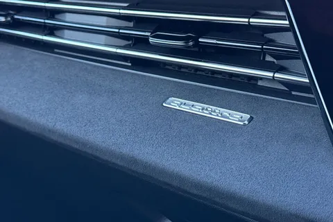 DF74UKW Audi S3 Black Edition TFSI  333 PS S tronic Thumbnail #56