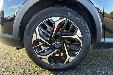 KW74RYX Citroën C4 X 1.2 PureTech MAX Fastback EAT8 Euro 6 (s/s) 4dr Thumbnail #13