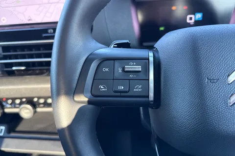 KW74RYX Citroën C4 X 1.2 PureTech MAX Fastback EAT8 Euro 6 (s/s) 4dr Thumbnail #40