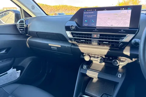 KW74RYX Citroën C4 X 1.2 PureTech MAX Fastback EAT8 Euro 6 (s/s) 4dr Thumbnail #46