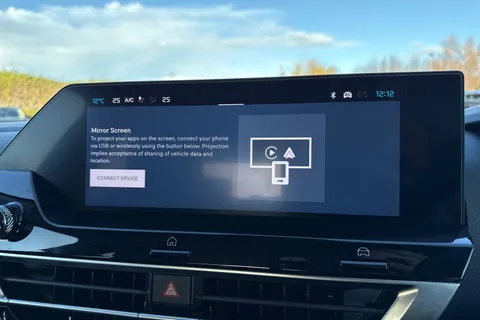 KW74RYX Citroën C4 X 1.2 PureTech MAX Fastback EAT8 Euro 6 (s/s) 4dr Thumbnail #50