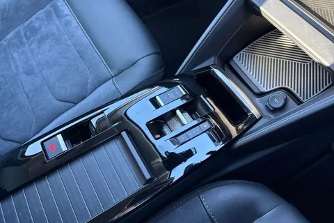 KW74RYX Citroën C4 X 1.2 PureTech MAX Fastback EAT8 Euro 6 (s/s) 4dr Thumbnail #58