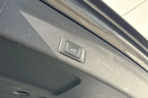 SB19CYC Audi A6 Avant 2.0 TDI 40 S line S Tronic Euro 6 (s/s) 5dr Thumbnail #38