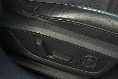 SB19CYC Audi A6 Avant 2.0 TDI 40 S line S Tronic Euro 6 (s/s) 5dr Thumbnail #41