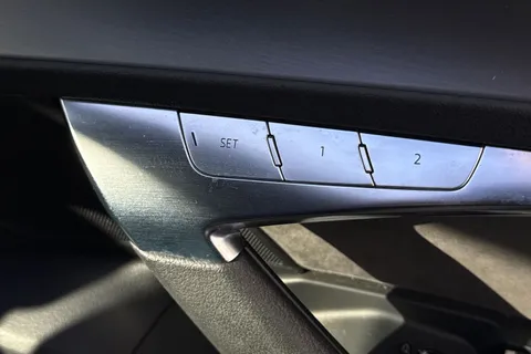 SB19CYC Audi A6 Avant 2.0 TDI 40 S line S Tronic Euro 6 (s/s) 5dr Thumbnail #44