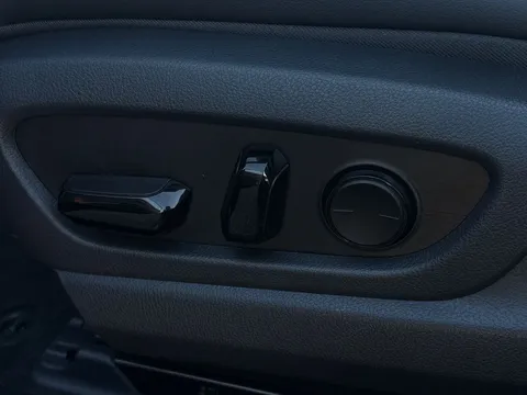 MF23BTX Lexus Es 2.5 300h F Sport E-CVT Euro 6 (s/s) 4dr Thumbnail #35