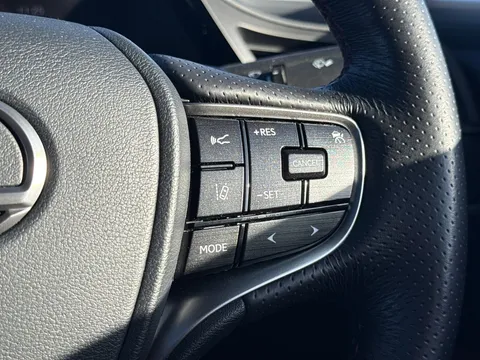 MF23BTX Lexus Es 2.5 300h F Sport E-CVT Euro 6 (s/s) 4dr Thumbnail #38