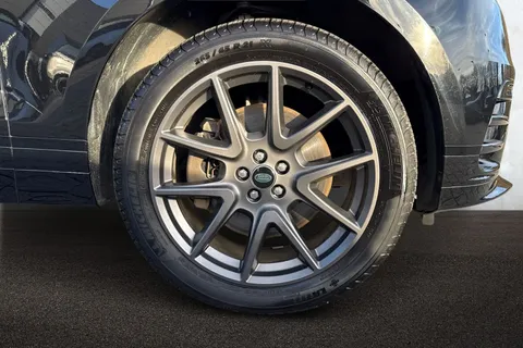 KM74EAJ Land Rover Range Rover Velar 2.0 P400e Dynamic HSE 5dr Thumbnail #9