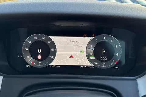 KM74EAJ Land Rover Range Rover Velar 2.0 P400e Dynamic HSE 5dr Thumbnail #17