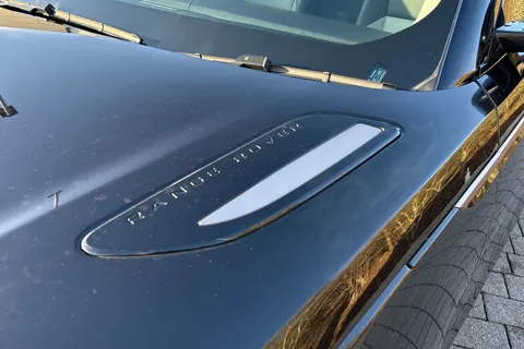 KM74EAJ Land Rover Range Rover Velar 2.0 P400e Dynamic HSE 5dr Thumbnail #21