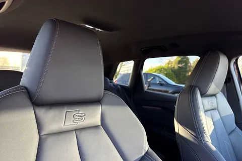 KM25LHW Audi Q4 e-tron Q4  Black Edition 45 e-tron  210,00 kW Thumbnail #22