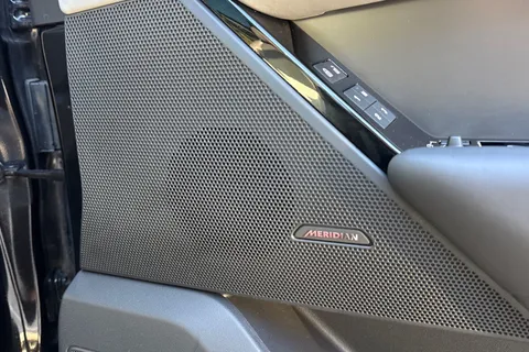 KM74EAJ Land Rover Range Rover Velar 2.0 P400e Dynamic HSE 5dr Thumbnail #25