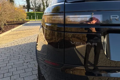 KM74EAJ Land Rover Range Rover Velar 2.0 P400e Dynamic HSE 5dr Thumbnail #27