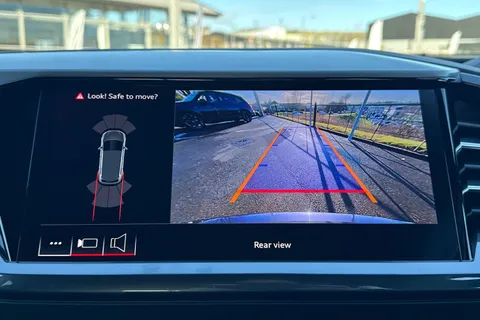 KM25LHW Audi Q4 e-tron Q4  Black Edition 45 e-tron  210,00 kW Thumbnail #39