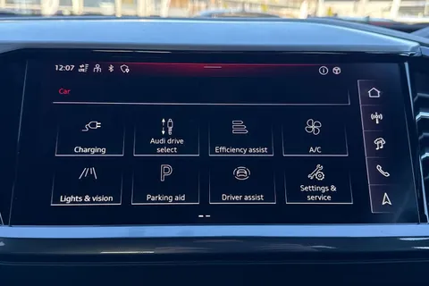 KM25LHW Audi Q4 e-tron Q4  Black Edition 45 e-tron  210,00 kW Thumbnail #42