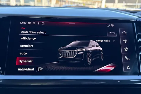 KM25LHW Audi Q4 e-tron Q4  Black Edition 45 e-tron  210,00 kW Thumbnail #44