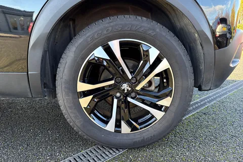 12 of 66 for PEUGEOT e-2008 50kWh GT Auto 5dr (7kW Charger)