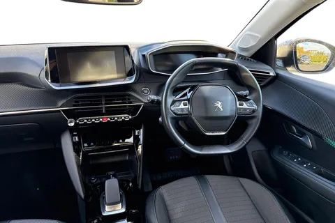 RV71HRL PEUGEOT e-208 50kWh Allure Premium Auto 5dr Thumbnail #18