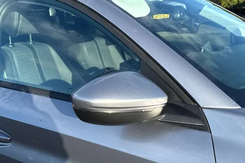 RV71HRL PEUGEOT e-208 50kWh Allure Premium Auto 5dr Thumbnail #29