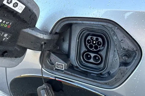 RV71HRL PEUGEOT e-208 50kWh Allure Premium Auto 5dr Thumbnail #31