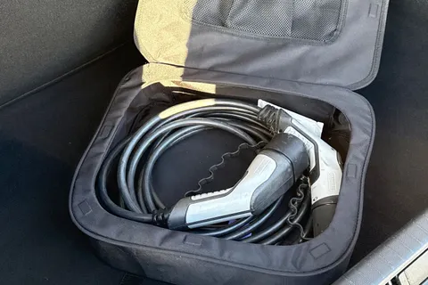 RV71HRL PEUGEOT e-208 50kWh Allure Premium Auto 5dr Thumbnail #39