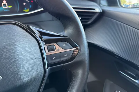 RV71HRL PEUGEOT e-208 50kWh Allure Premium Auto 5dr Thumbnail #41
