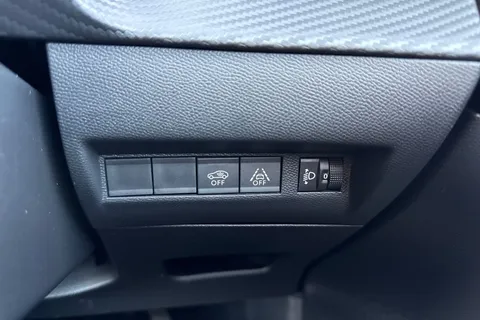 RV71HRL PEUGEOT e-208 50kWh Allure Premium Auto 5dr Thumbnail #43