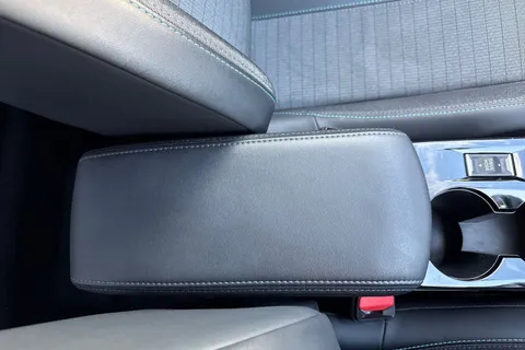 RV71HRL PEUGEOT e-208 50kWh Allure Premium Auto 5dr Thumbnail #60