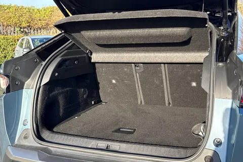 KM25WOY PEUGEOT 3008 1.2 HYBRID GT e-DSC6 Euro 6 (s/s) 5dr Thumbnail #7