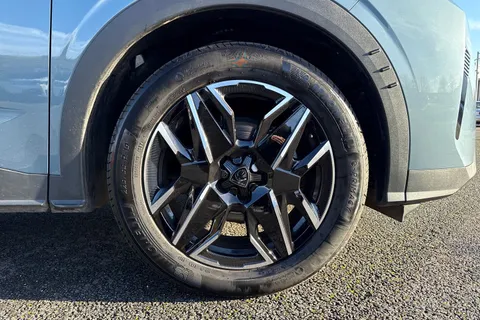 KM25WOY PEUGEOT 3008 1.2 HYBRID GT e-DSC6 Euro 6 (s/s) 5dr Thumbnail #10