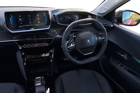 VU72OWE PEUGEOT e-208 50kWh Allure Premium + Auto 5dr (7kW Charger) Thumbnail #18