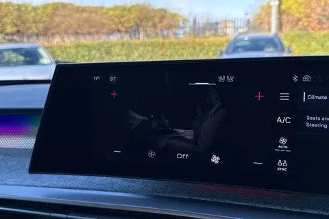 KM25WOY PEUGEOT 3008 1.2 HYBRID GT e-DSC6 Euro 6 (s/s) 5dr Thumbnail #22