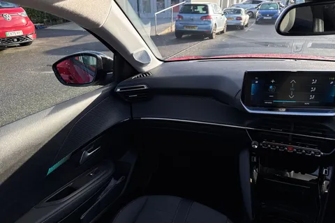 VU72OWE PEUGEOT e-208 50kWh Allure Premium + Auto 5dr (7kW Charger) Thumbnail #20