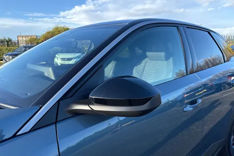 KM25WOY PEUGEOT 3008 1.2 HYBRID GT e-DSC6 Euro 6 (s/s) 5dr Thumbnail #29