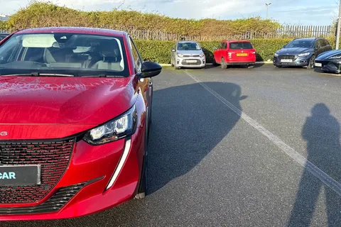 VU72OWE PEUGEOT e-208 50kWh Allure Premium + Auto 5dr (7kW Charger) Thumbnail #26