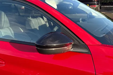 VU72OWE PEUGEOT e-208 50kWh Allure Premium + Auto 5dr (7kW Charger) Thumbnail #28