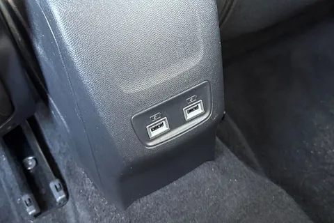 VU72OWE PEUGEOT e-208 50kWh Allure Premium + Auto 5dr (7kW Charger) Thumbnail #33