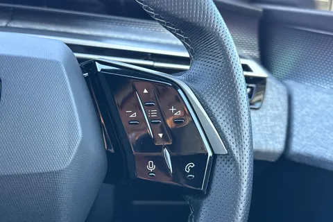 KM25WOY PEUGEOT 3008 1.2 HYBRID GT e-DSC6 Euro 6 (s/s) 5dr Thumbnail #37