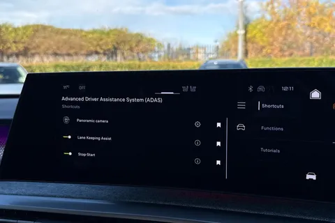 KM25WOY PEUGEOT 3008 1.2 HYBRID GT e-DSC6 Euro 6 (s/s) 5dr Thumbnail #45