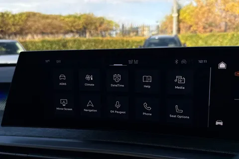 KM25WOY PEUGEOT 3008 1.2 HYBRID GT e-DSC6 Euro 6 (s/s) 5dr Thumbnail #46