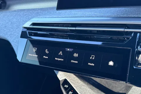 KM25WOY PEUGEOT 3008 1.2 HYBRID GT e-DSC6 Euro 6 (s/s) 5dr Thumbnail #50