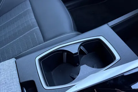 KM25WOY PEUGEOT 3008 1.2 HYBRID GT e-DSC6 Euro 6 (s/s) 5dr Thumbnail #54